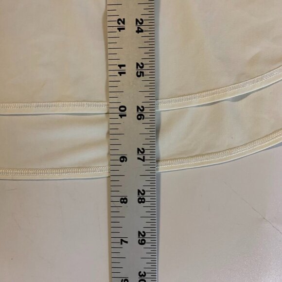 Lululemon Women's Twist Around Tank Light Support For C/D Cup White Bra Top SZ 4 - Picture 15 of 15